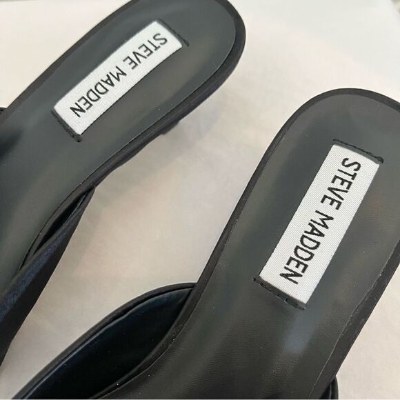 Steve Madden Beignet Kees Black Satin Rhinestone Embellishment Size 8 NWOB - Picture 4 of 6